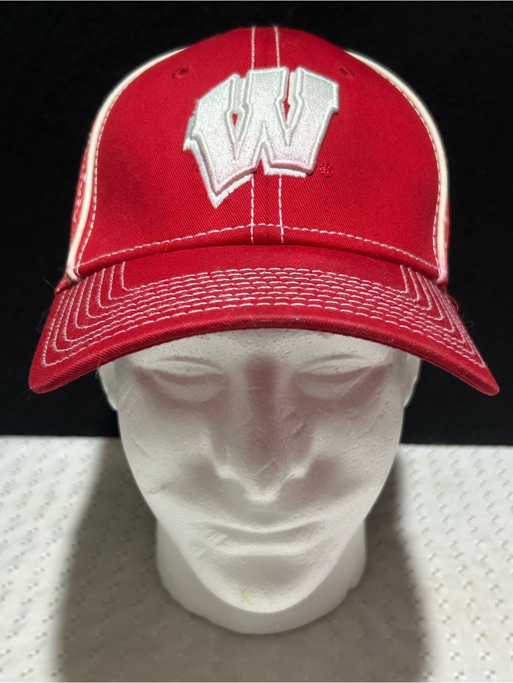 New Era Wisconsin Badgers Fitted Hat Size Medium Large Red White Embroidered Cap